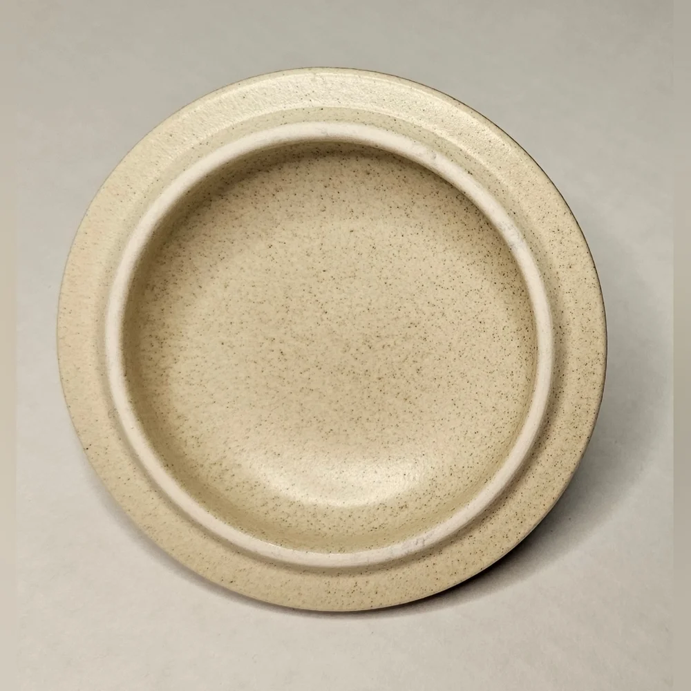 Sugar Bowl & Lid Vintage 1981 Whole Wheat by MIKASA: [E8000]